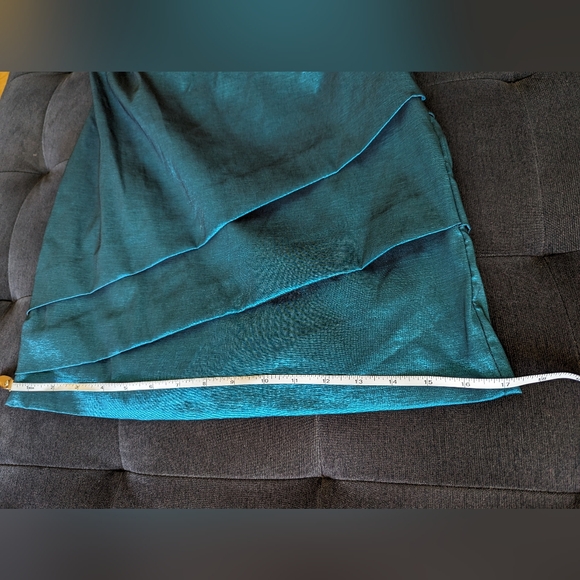 💙 CINDY 💙 Shimmery Satin Party Dress - Picture 10 of 11